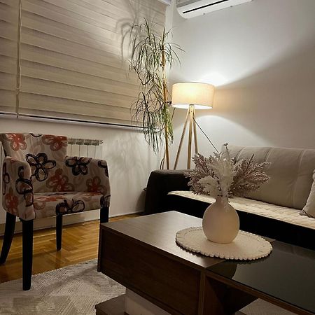 Apartman Manja Lukavica Екстериор снимка