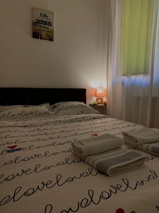 Apartman Manja Lukavica Екстериор снимка