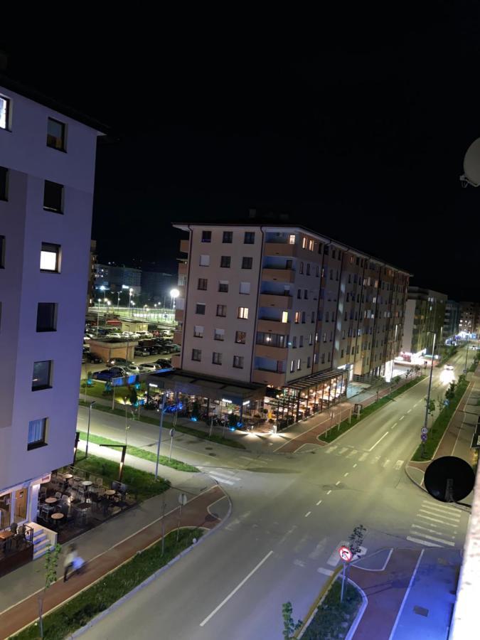 Apartman Manja Lukavica Екстериор снимка