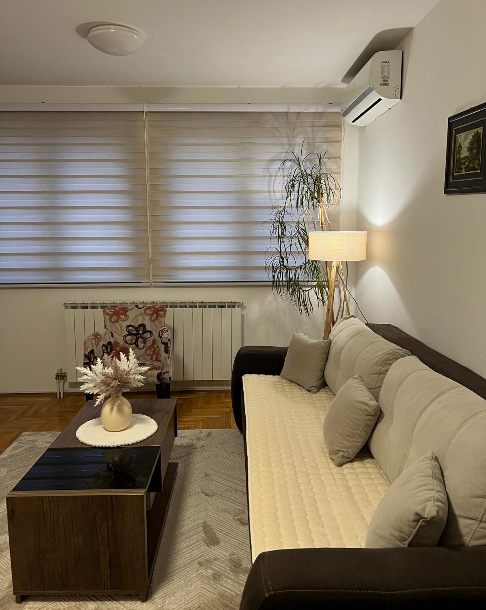 Apartman Manja Lukavica Екстериор снимка